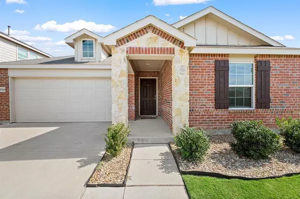 16044 Crews Avenue, Haslet, TX 76052