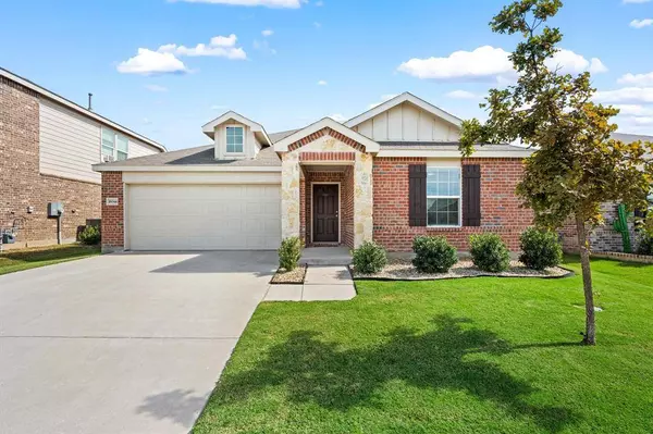 16044 Crews Avenue, Haslet, TX 76052