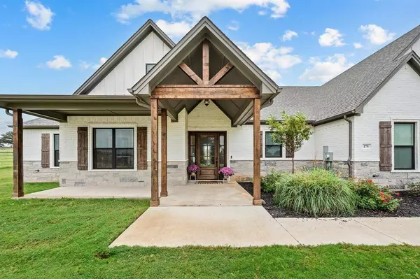 175 County Road 1109, Decatur, TX 76234