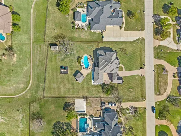 115 Eagles Peak Lane, Double Oak, TX 75077