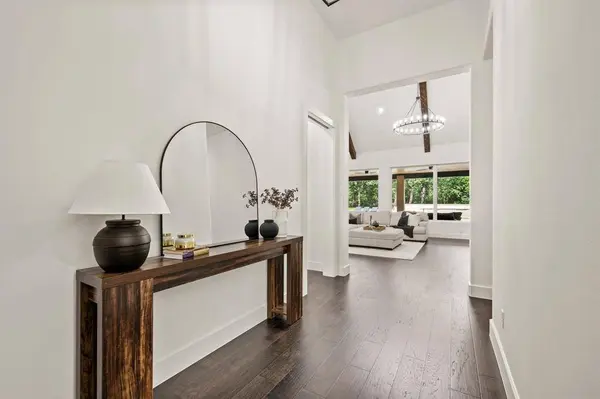 160 S Woodland Trail, Double Oak, TX 75077
