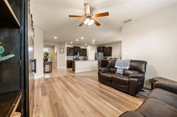 1132 Blooming Prairie Trail, Fort Worth, TX 76177