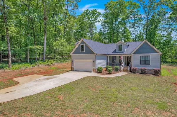 310 Autumn LN, Belton, SC 29627