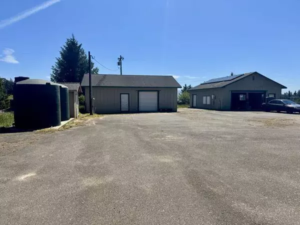 1770 Tompkins Hill RD, Fortuna, CA 95540