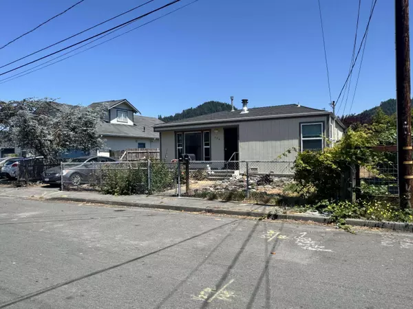 350 2nd AVE, Rio Dell, CA 95562