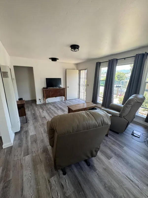 350 2nd AVE, Rio Dell, CA 95562