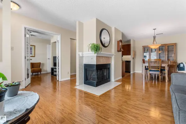 2324 151 AV NW NW, Edmonton, AB T5Y 2L1