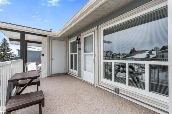 2324 151 AV NW NW, Edmonton, AB T5Y 2L1