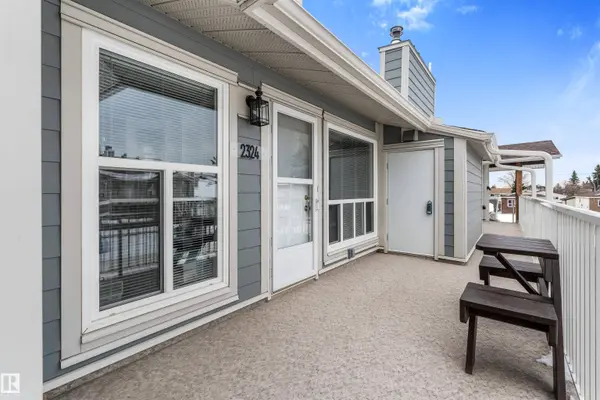 2324 151 AV NW NW, Edmonton, AB T5Y 2L1