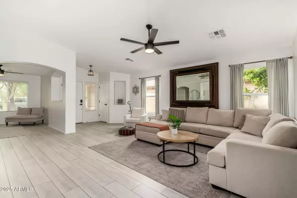 15127 W MONROE Street, Goodyear, AZ 85338