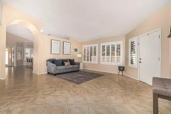 1498 N QUAIL Lane, Gilbert, AZ 85233