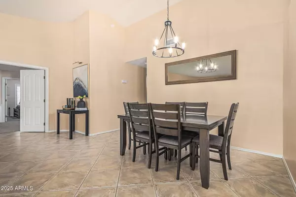 1498 N QUAIL Lane, Gilbert, AZ 85233