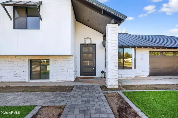 2223 E CLAXTON Street, Gilbert, AZ 85297