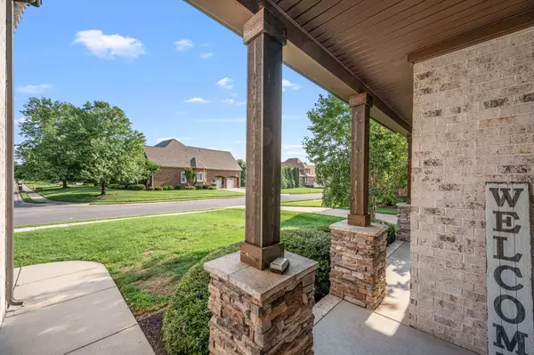 2743 Crowne Pointe Dr, Murfreesboro, TN 37130