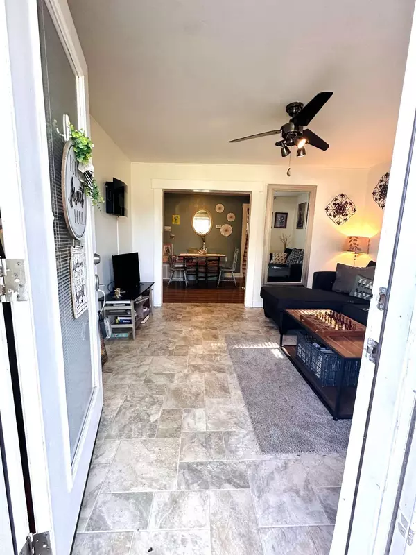 1214 E Lincoln St, Tullahoma, TN 37388