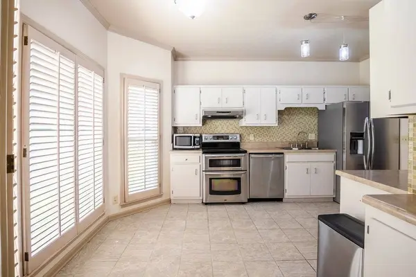 2113 River Chase Dr, Murfreesboro, TN 37128