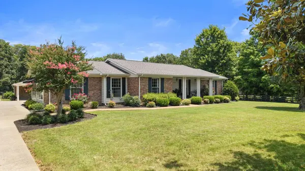 1048 Allen Rd, Murfreesboro, TN 37129
