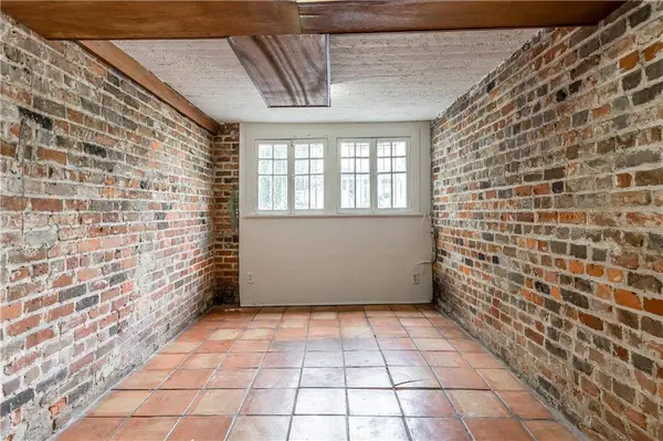 5245 1/2 PRYTANIA ST, New Orleans, LA 70115