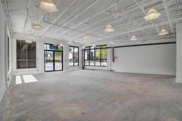 955 HOWARD AVE, New Orleans, LA 70113