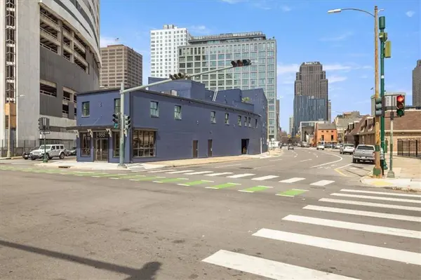 955 HOWARD AVE, New Orleans, LA 70113