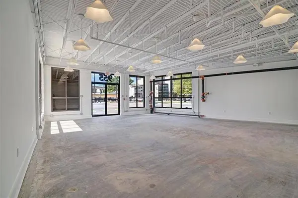 955 HOWARD AVE, New Orleans, LA 70113