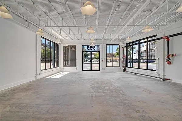 955 HOWARD AVE, New Orleans, LA 70113