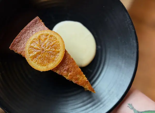 The Laurel Restaurant in West Hartford: A Lesbian-Owned Dining Destination,Nick Gilham