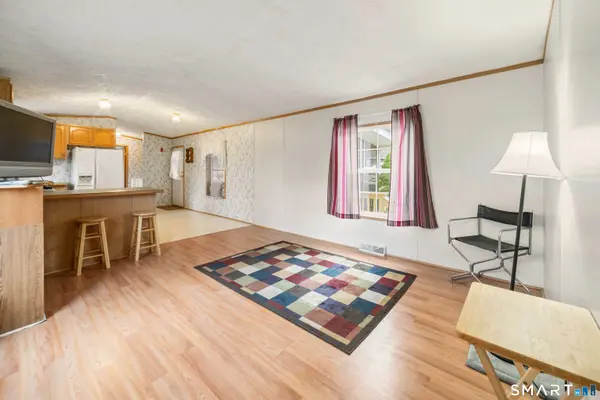 55 Mountainview Road, East Hampton, CT 06424