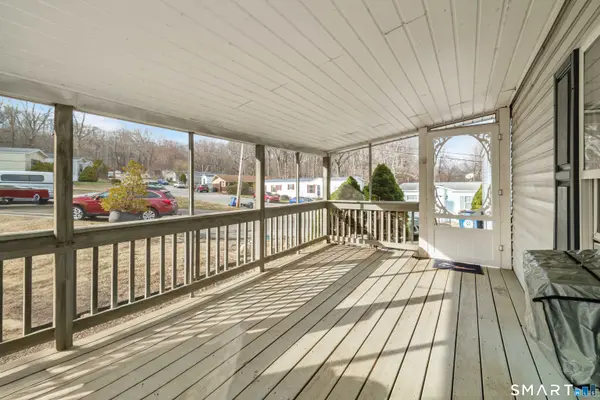 55 Mountainview Road, East Hampton, CT 06424