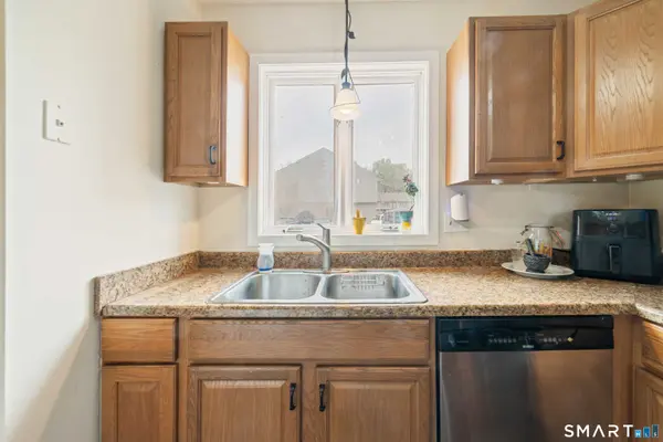 827 Oronoke Road #9-2, Waterbury, CT 06708