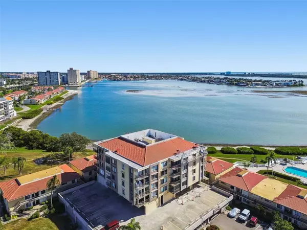 6104 PALMA DEL MAR BLVD S #402, St Petersburg, FL 33715