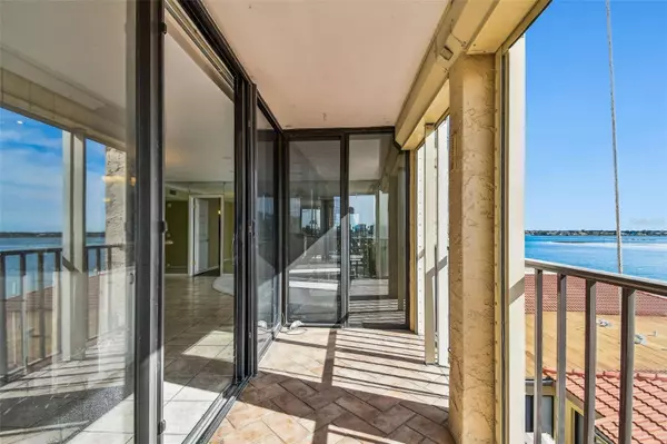 6104 PALMA DEL MAR BLVD S #402, St Petersburg, FL 33715