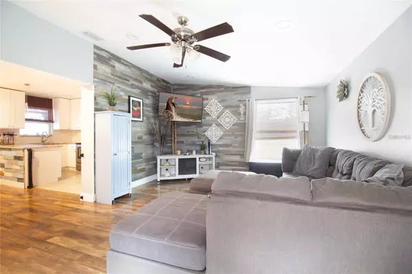 6350 22ND AVE N, St Petersburg, FL 33710