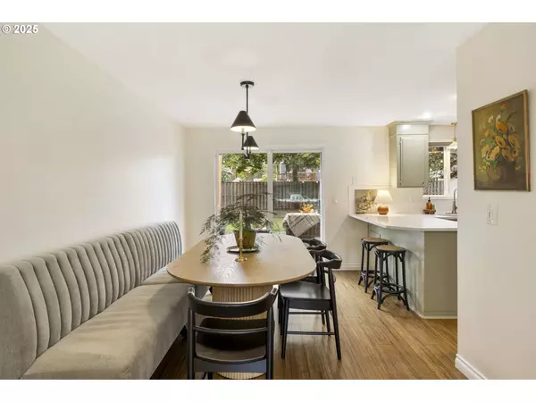 3609 E MADRONA DR, Newberg, OR 97132