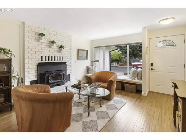 3609 E MADRONA DR, Newberg, OR 97132