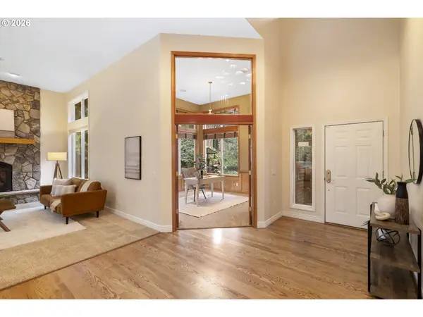 11930 SE MT SCOTT BLVD, Happy Valley, OR 97086