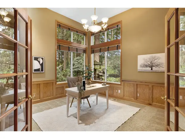 11930 SE MT SCOTT BLVD, Happy Valley, OR 97086