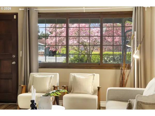 14576 SE BONNIE WAY, Milwaukie, OR 97267