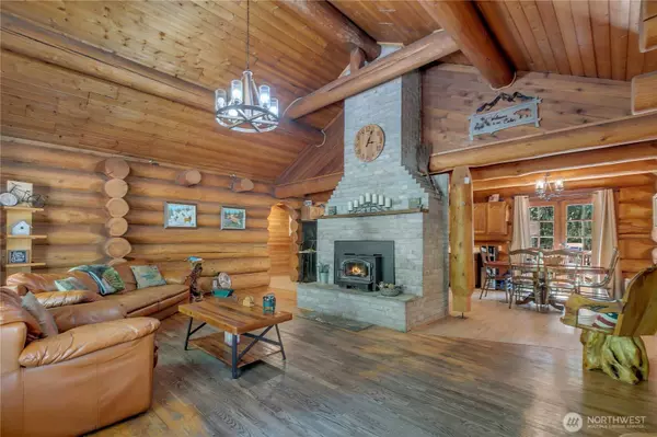 37918 SR 706 E, Ashford, WA 98304