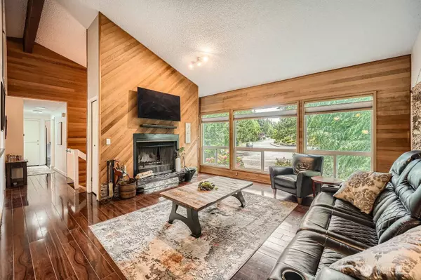 2617 35th AVE SE, Puyallup, WA 98374