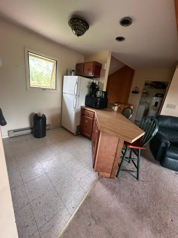 71 Hunter Dr #M7, Hunter, NY 12442-7723