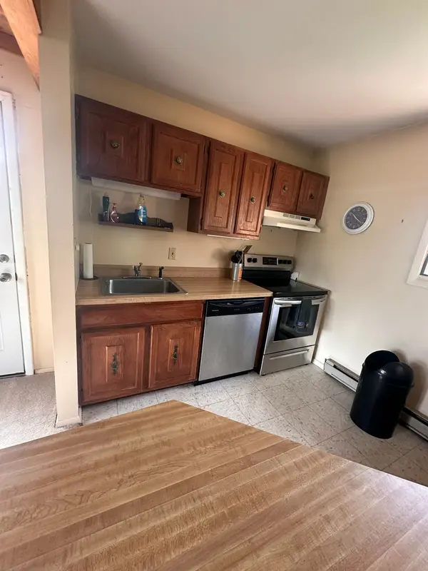 71 Hunter Dr #M7, Hunter, NY 12442-7723