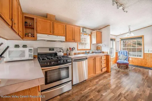 8583 New York 23a, Jewett, NY 12444
