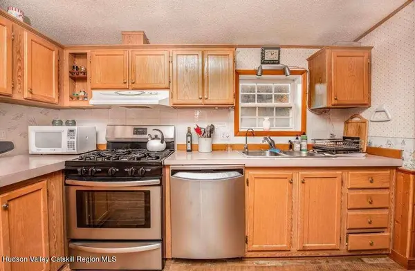 8583 New York 23a, Jewett, NY 12444