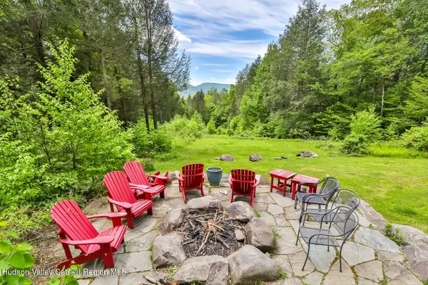 101 Carl RD, Jewett, NY 12444