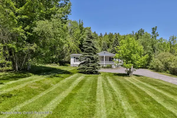 6570 New York 23a, Tannersville, NY 12485