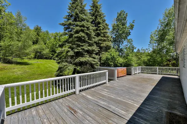6570 New York 23a, Tannersville, NY 12485