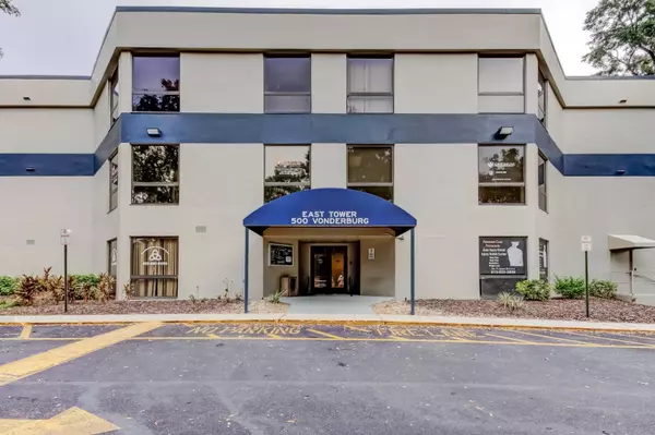 500 Vonderburg Dr, Brandon, FL 33511