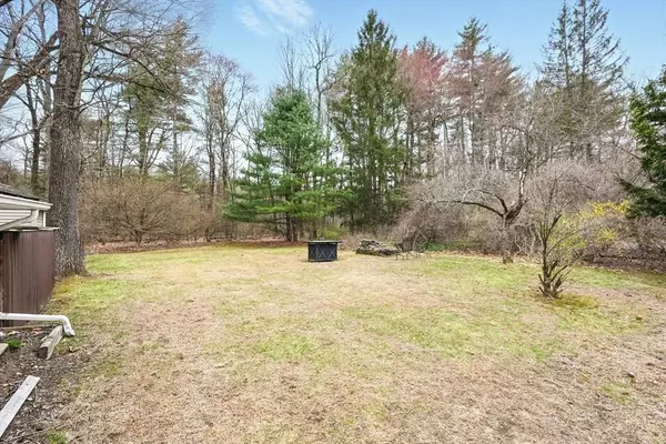 2393 Wilbraham Rd, Springfield, MA 01129