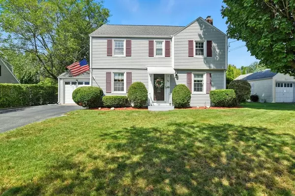 62 Wayside St, Springfield, MA 01118